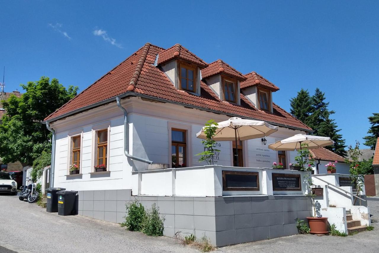 Apartmany Maly Mnich Mníšek pod Brdy Extérieur photo