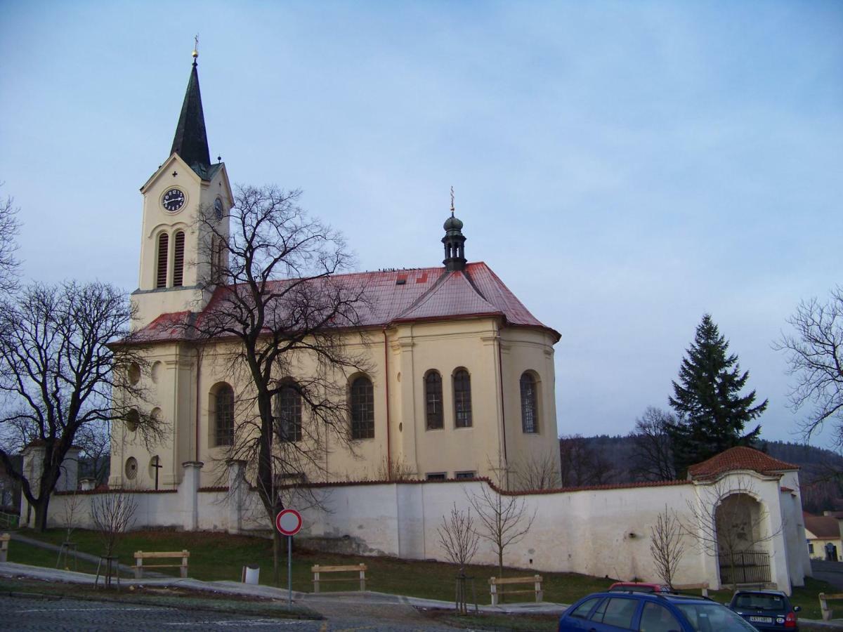 Apartmany Maly Mnich Mníšek pod Brdy Extérieur photo